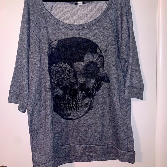 3/4 Sleeves Skull Sweater - Torrid - Picture 1 of 3